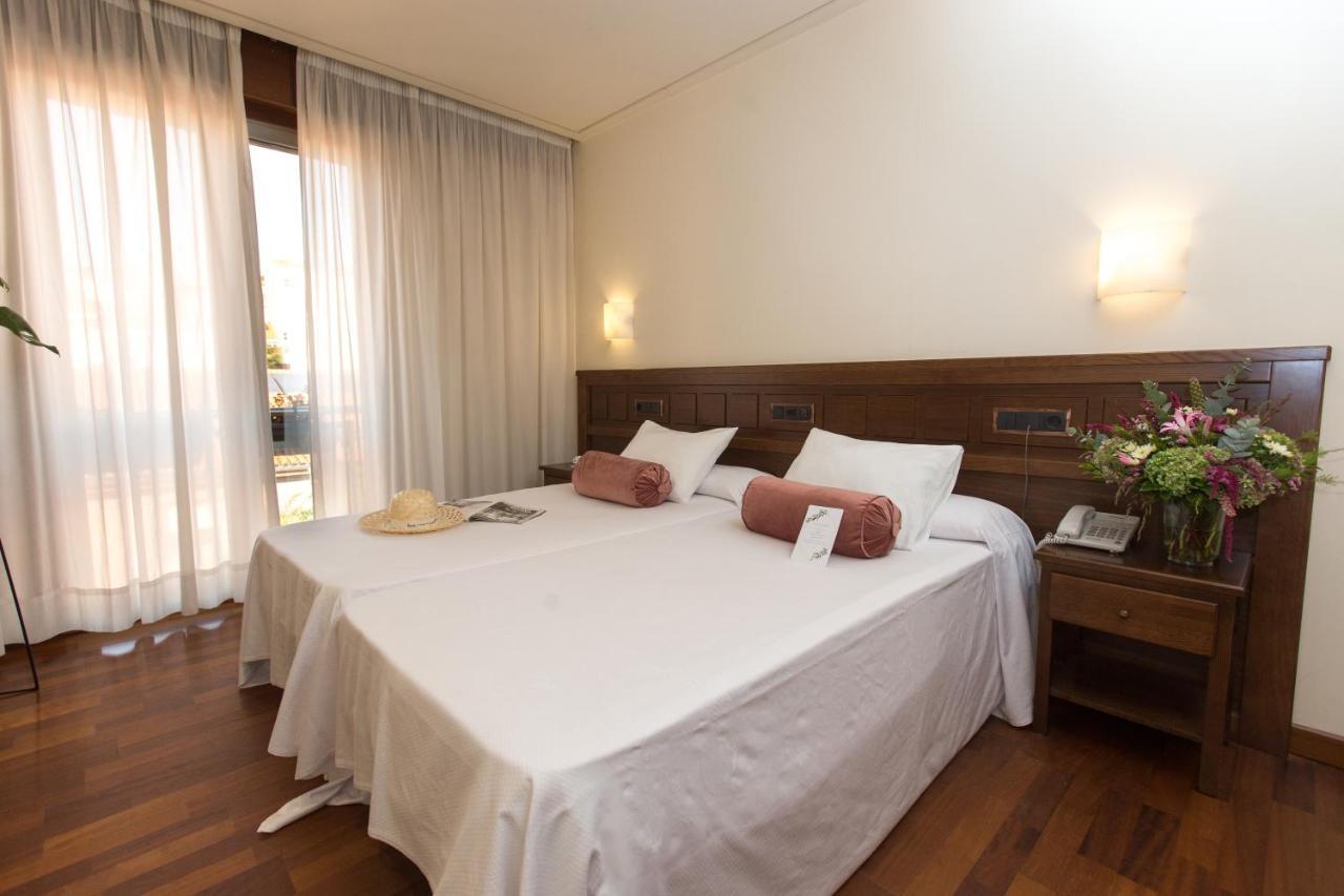 Hotel Garelos Betanzos Exterior foto