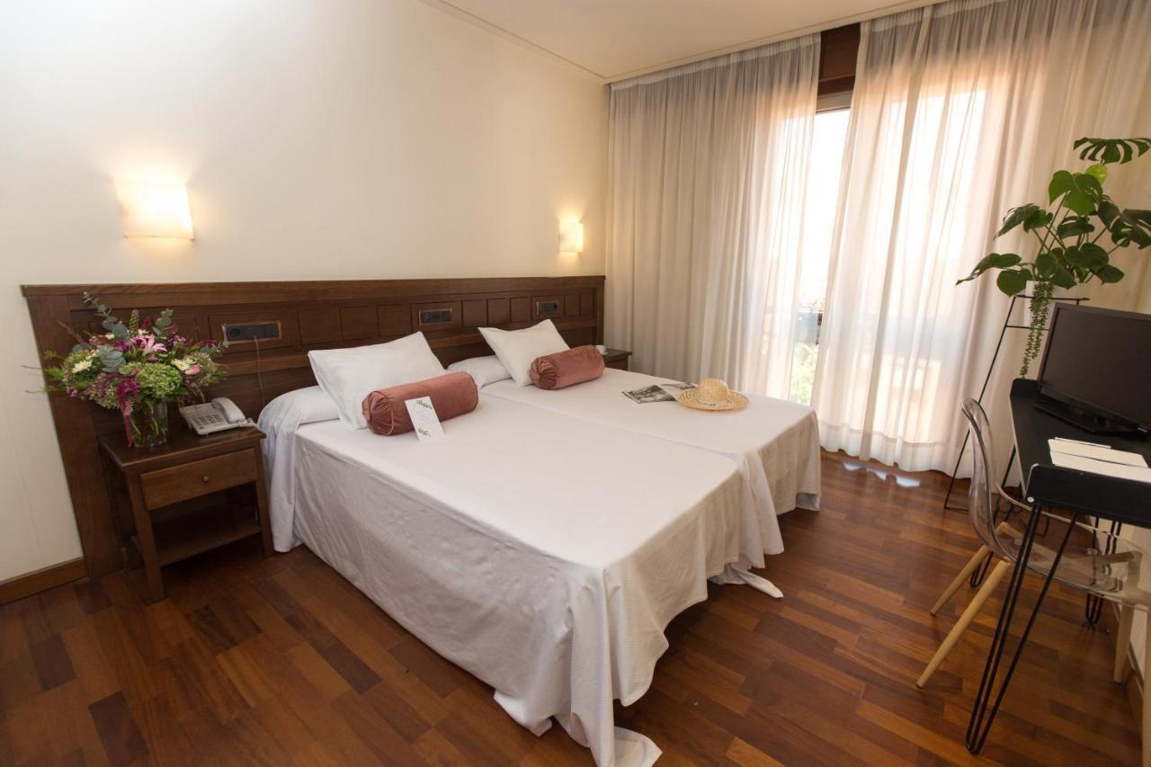 Hotel Garelos Betanzos Exterior foto